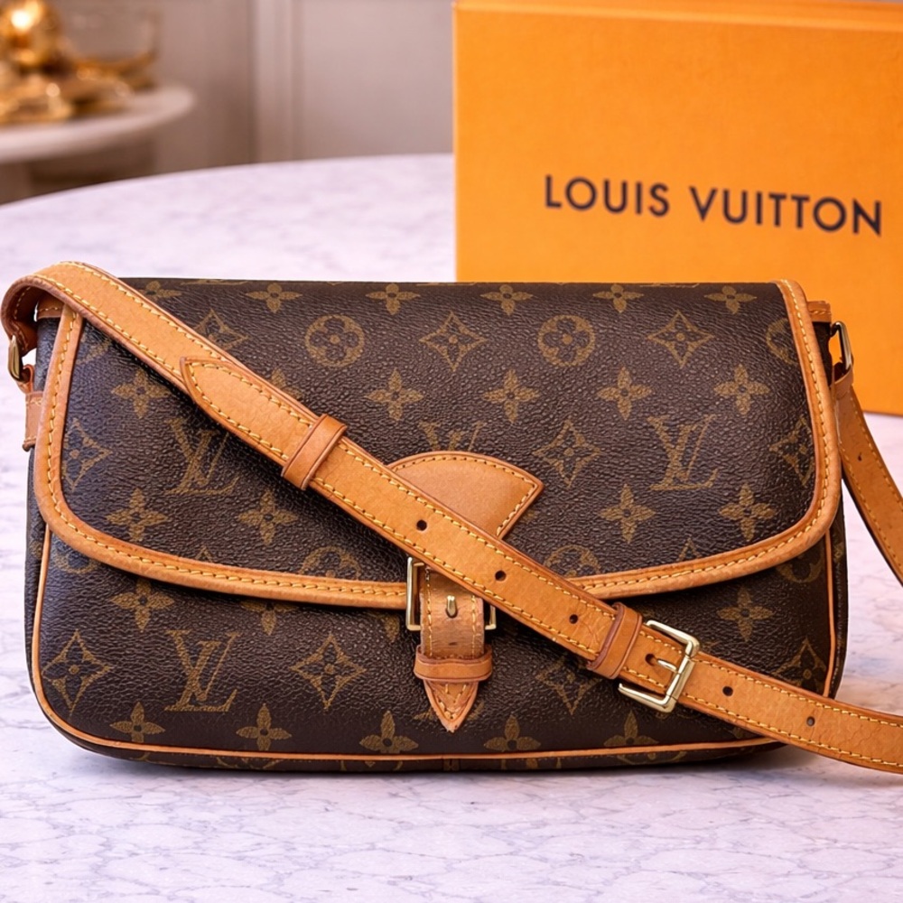 Louis Vuitton Monogram Sologne